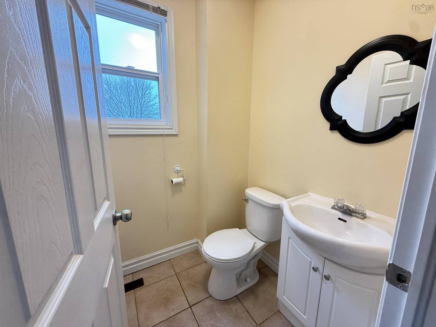 41 Irving St Dartmouth, NS B2W1K1