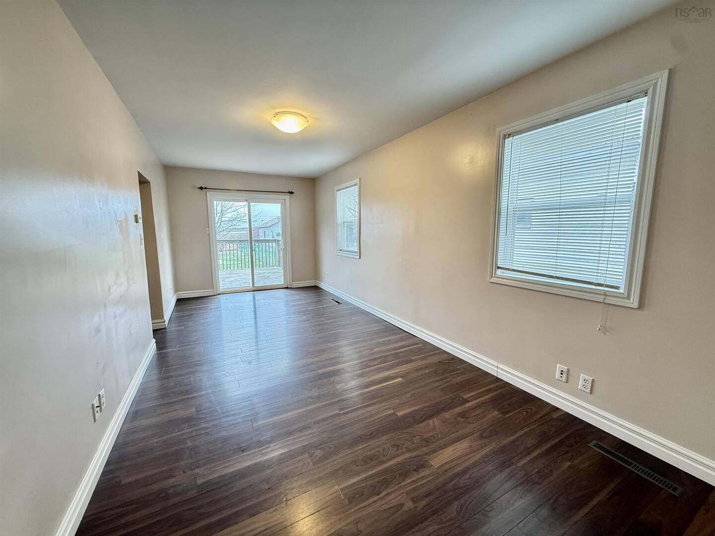 41 Irving St Dartmouth, NS B2W1K1