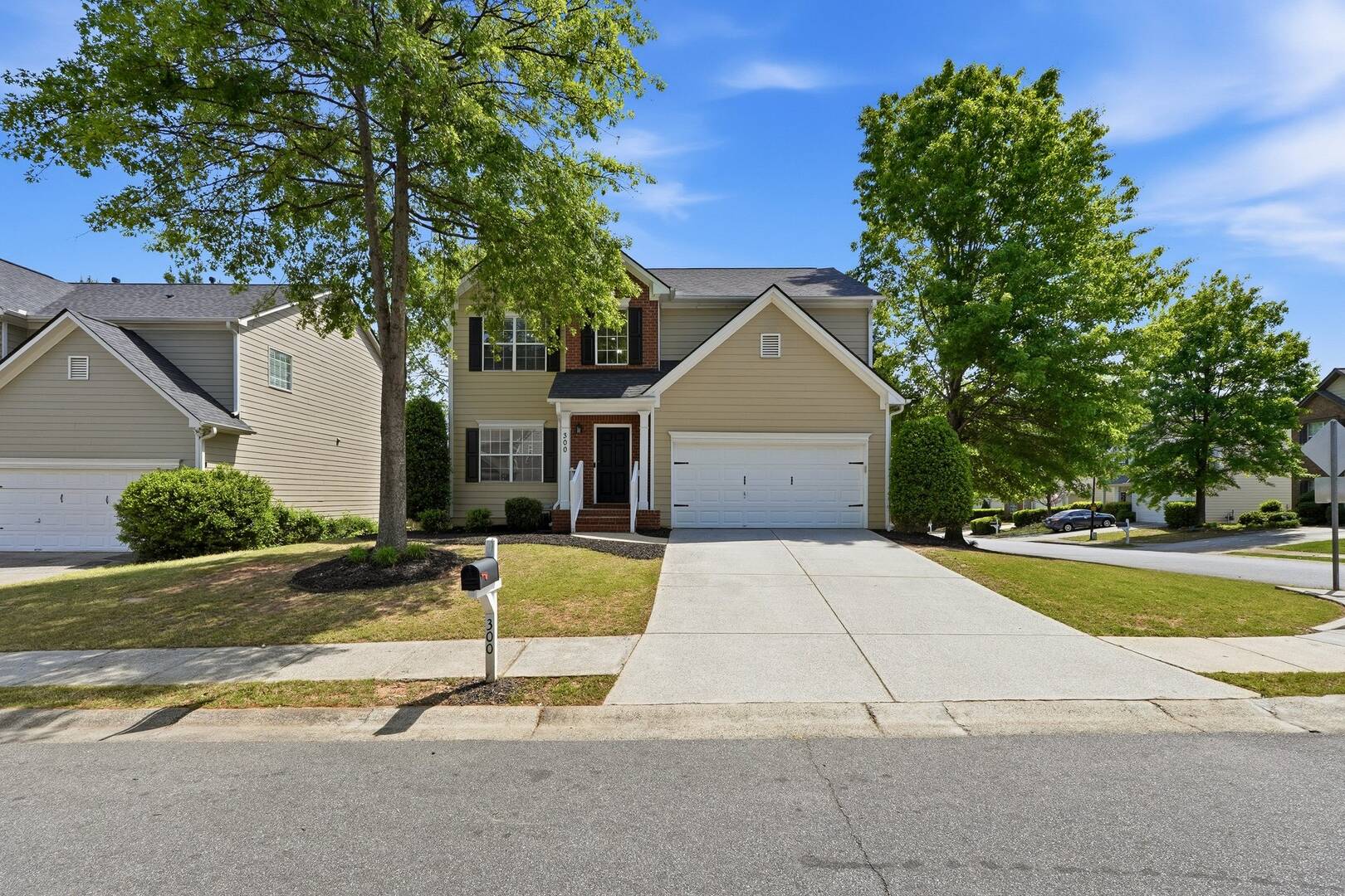 300 Tuggle Court Woodstock, GA 30188