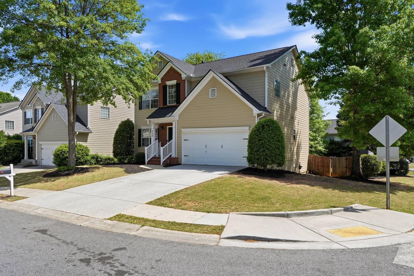 300 Tuggle Court Woodstock, GA 30188