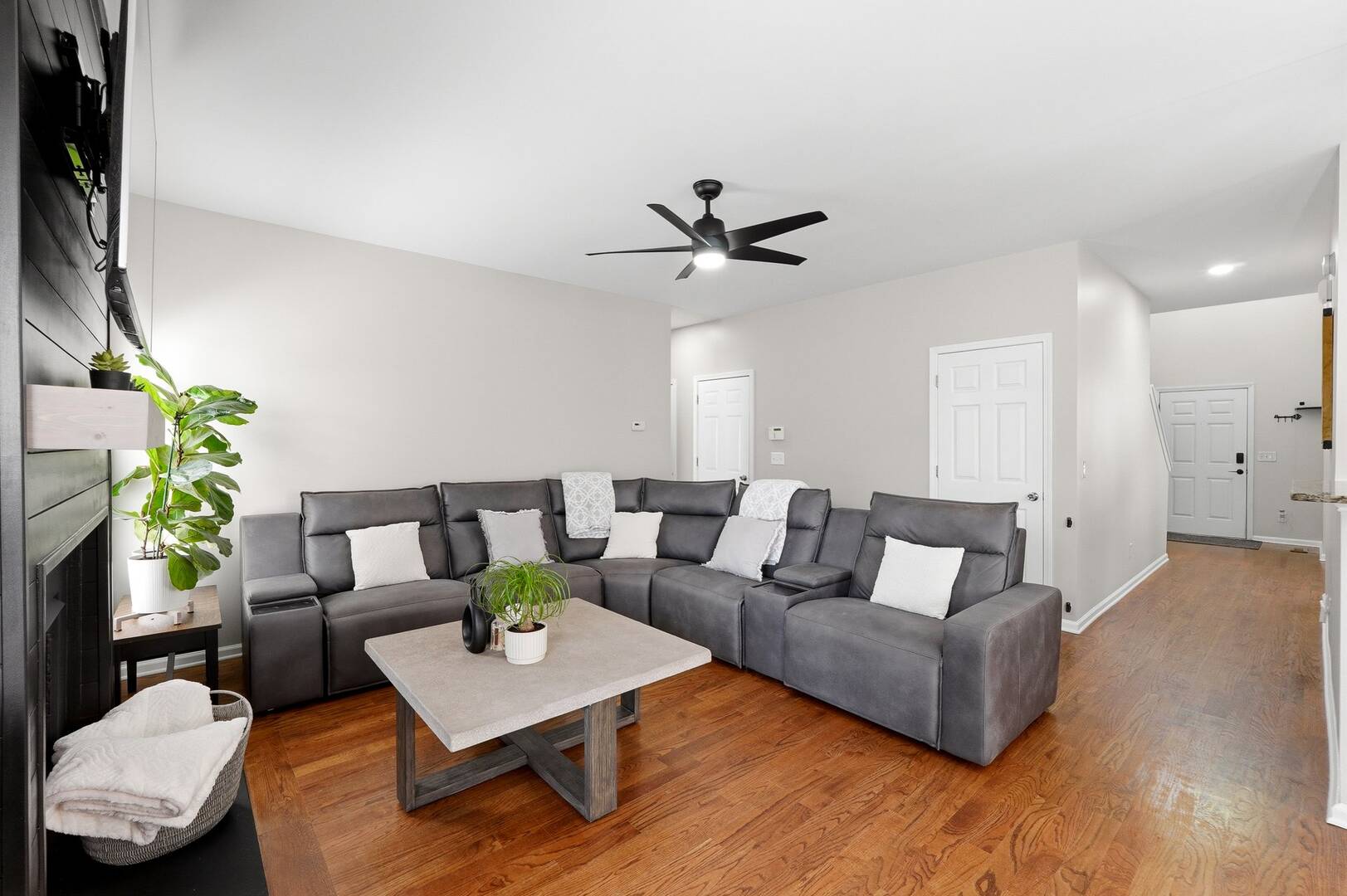 300 Tuggle Court Woodstock, GA 30188