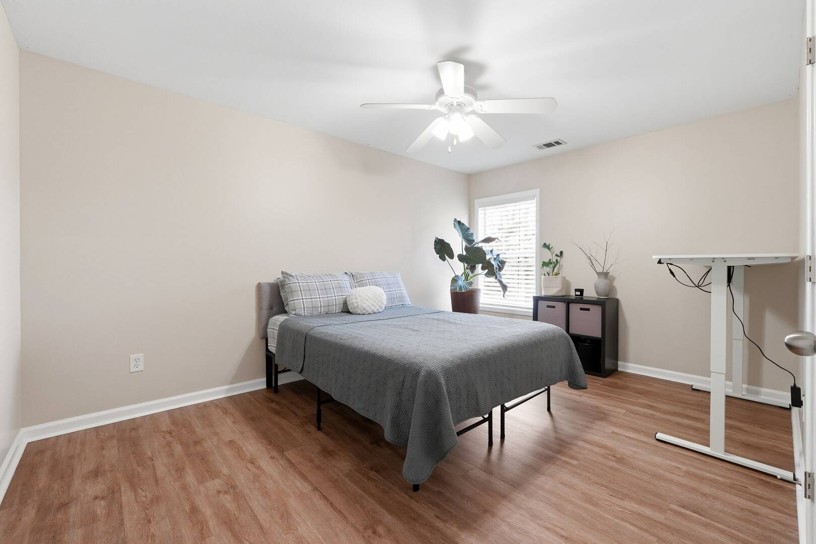 300 Tuggle Court Woodstock, GA 30188