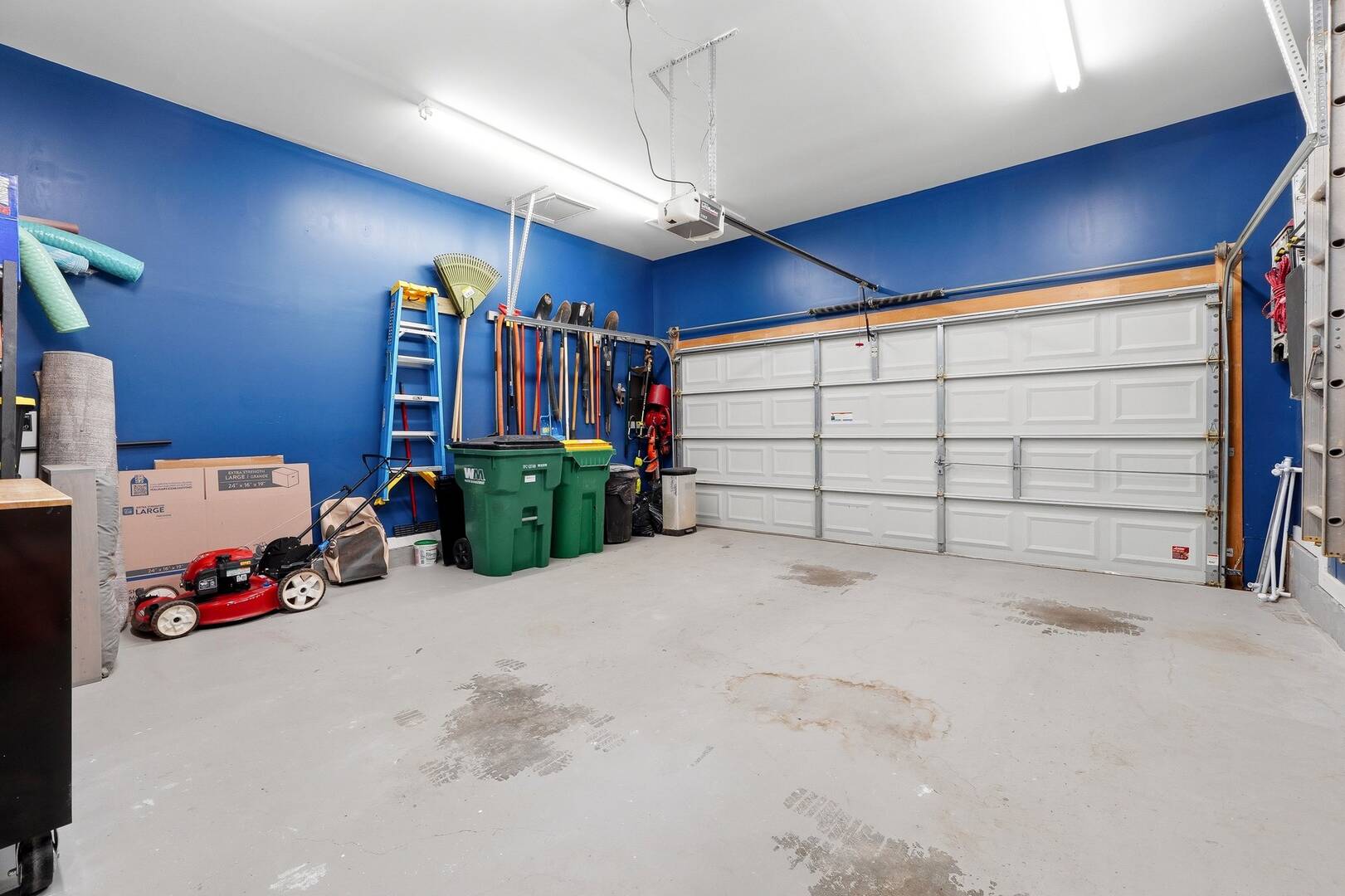 300 Tuggle Court Woodstock, GA 30188