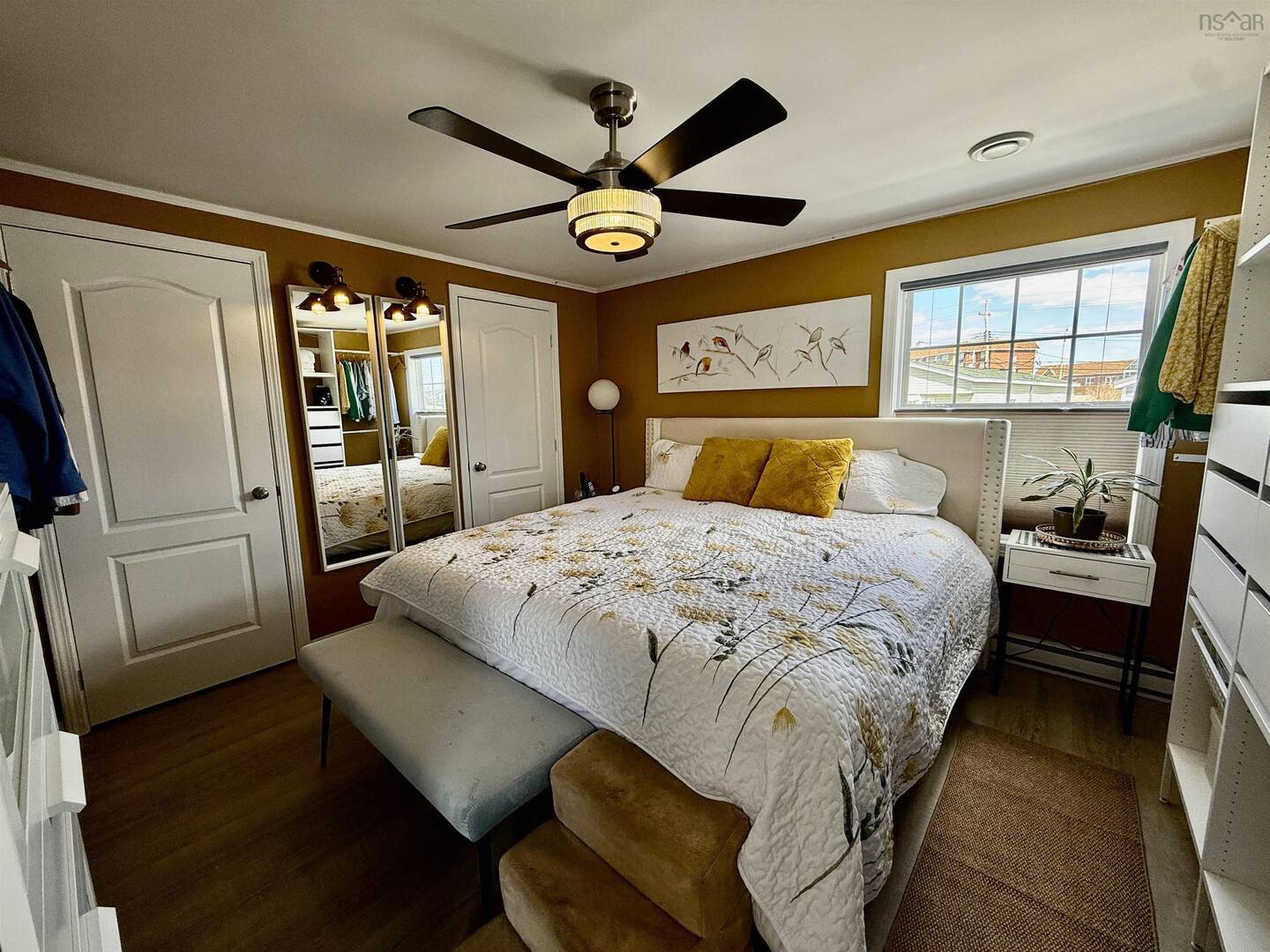 8 Wilson Ave Dartmouth, NS B2Y2B3