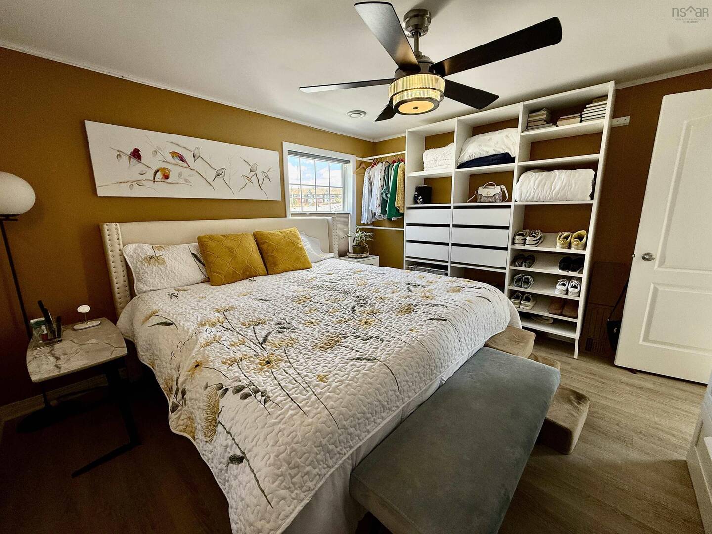 8 Wilson Ave Dartmouth, NS B2Y2B3