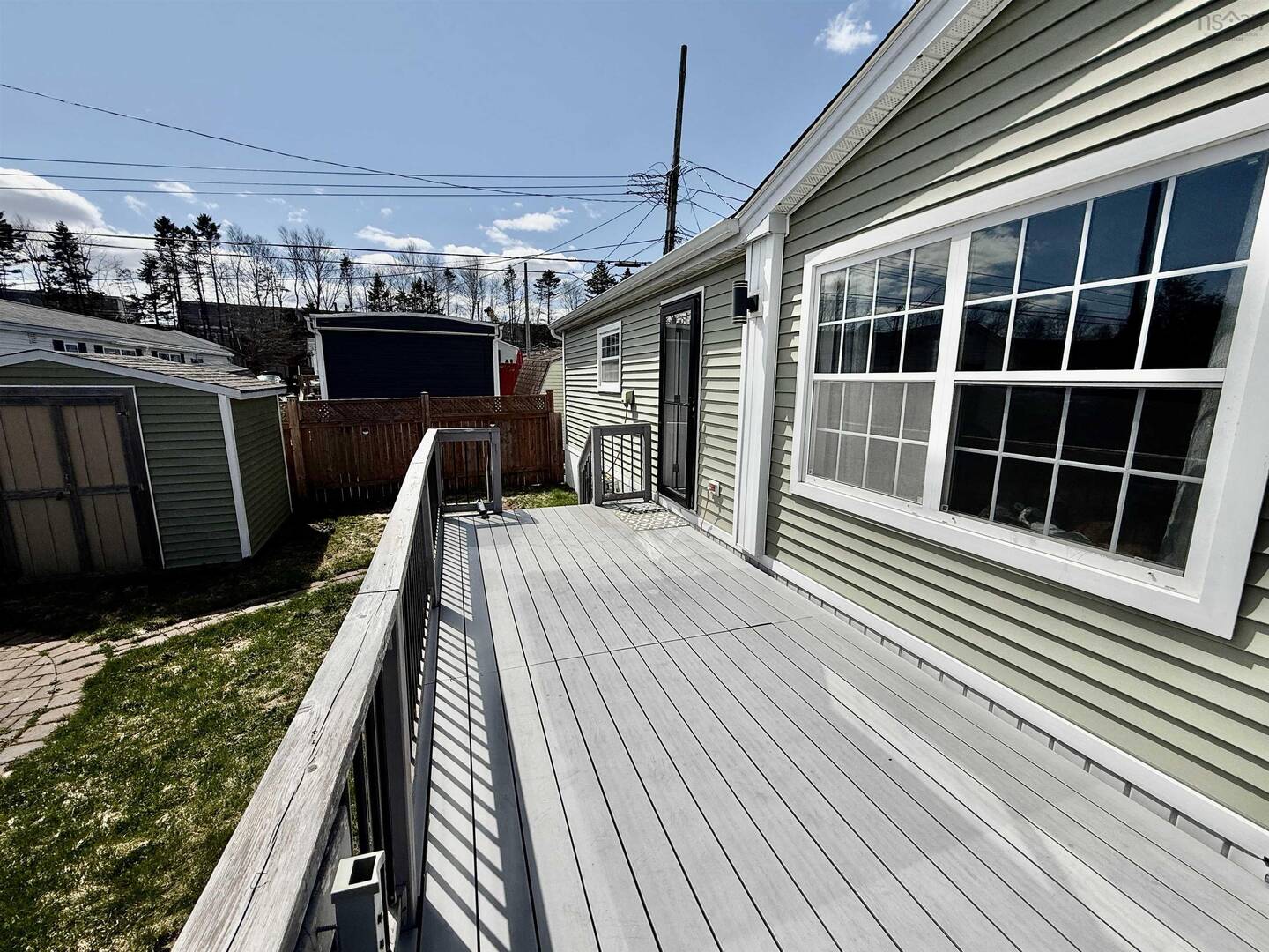 8 Wilson Ave Dartmouth, NS B2Y2B3