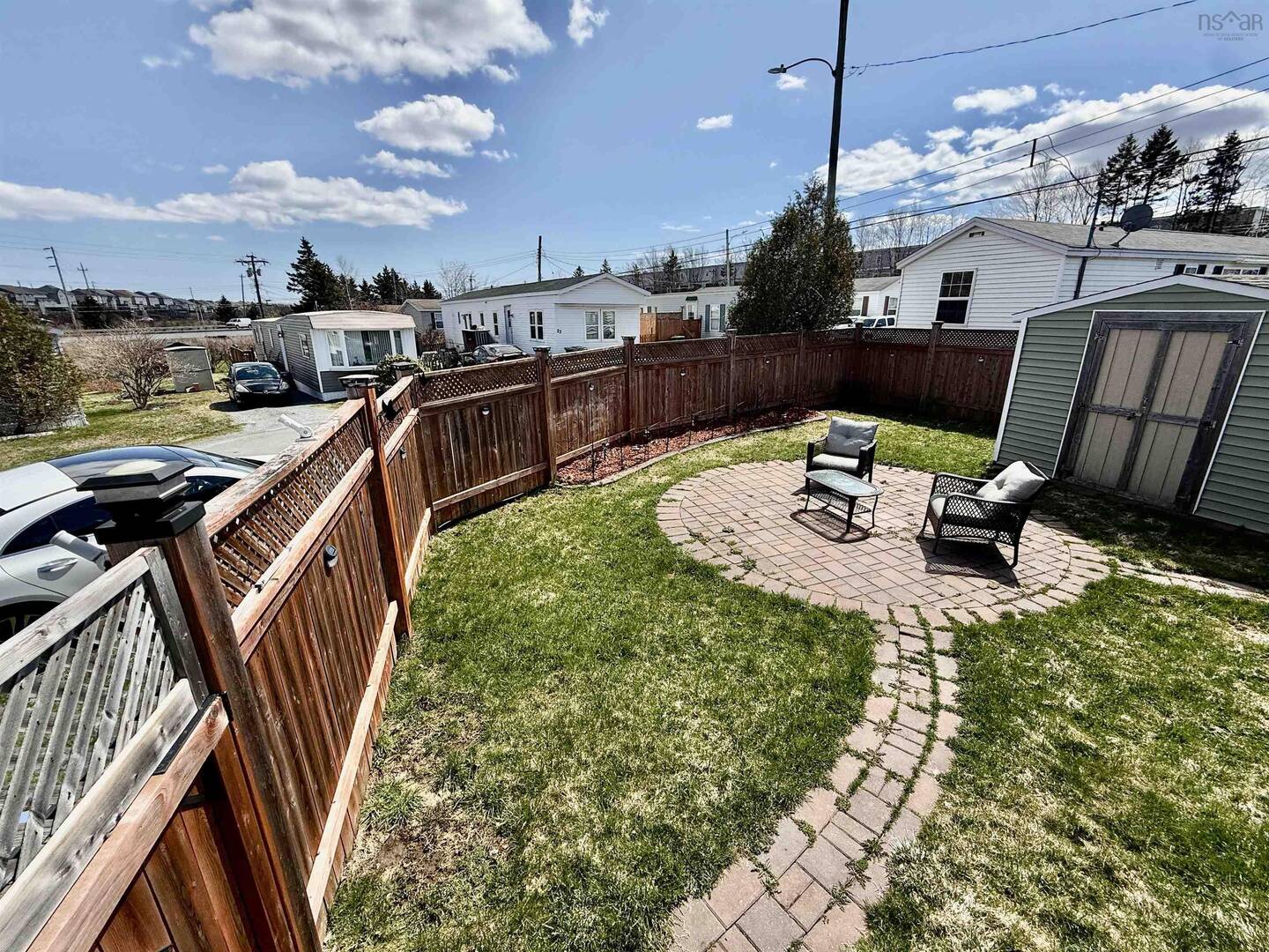 8 Wilson Ave Dartmouth, NS B2Y2B3