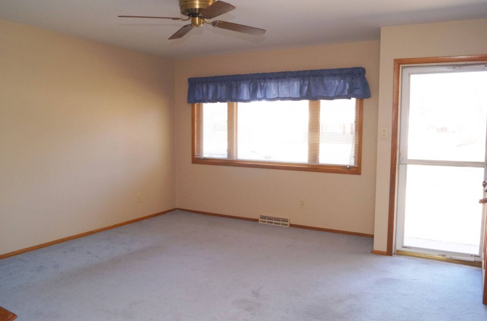 2949 SW Medford Ave Topeka, KS 66611