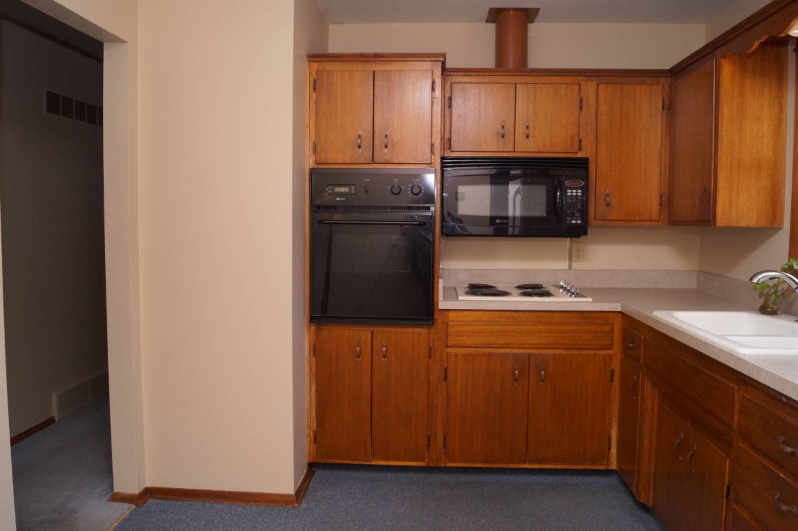 2949 SW Medford Ave Topeka, KS 66611
