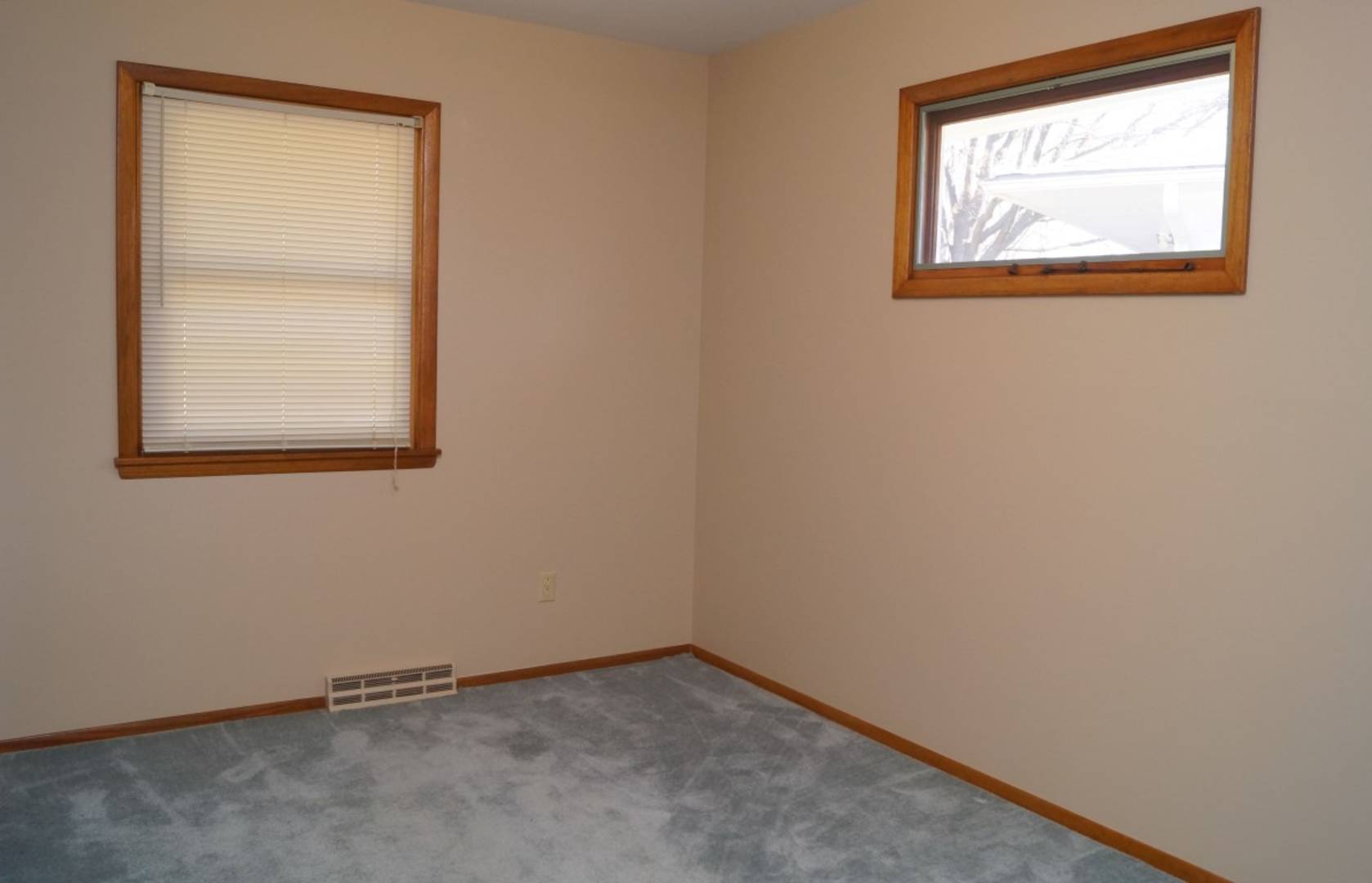 2949 SW Medford Ave Topeka, KS 66611