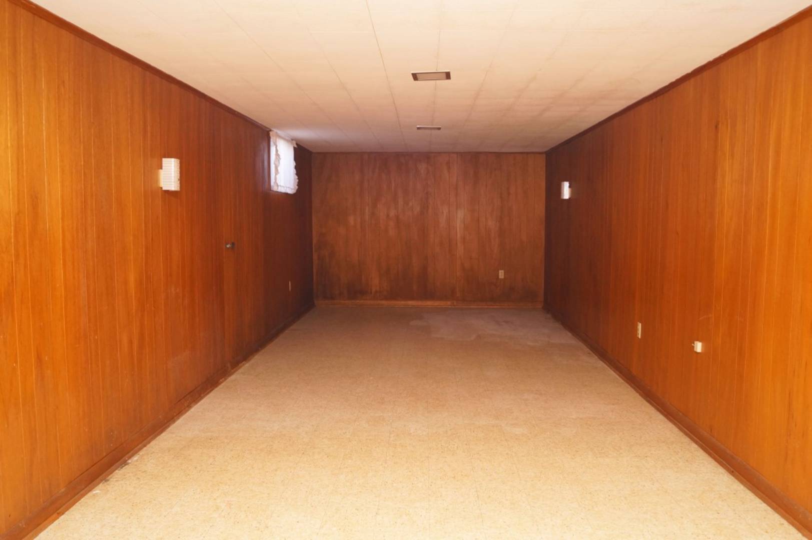 2949 SW Medford Ave Topeka, KS 66611