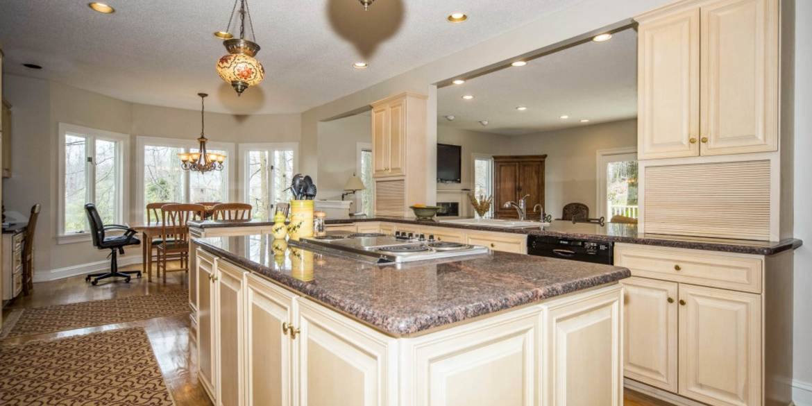 Brivity 71 Abrams Rd, Cheshire, CT Cheshire, CT 06410