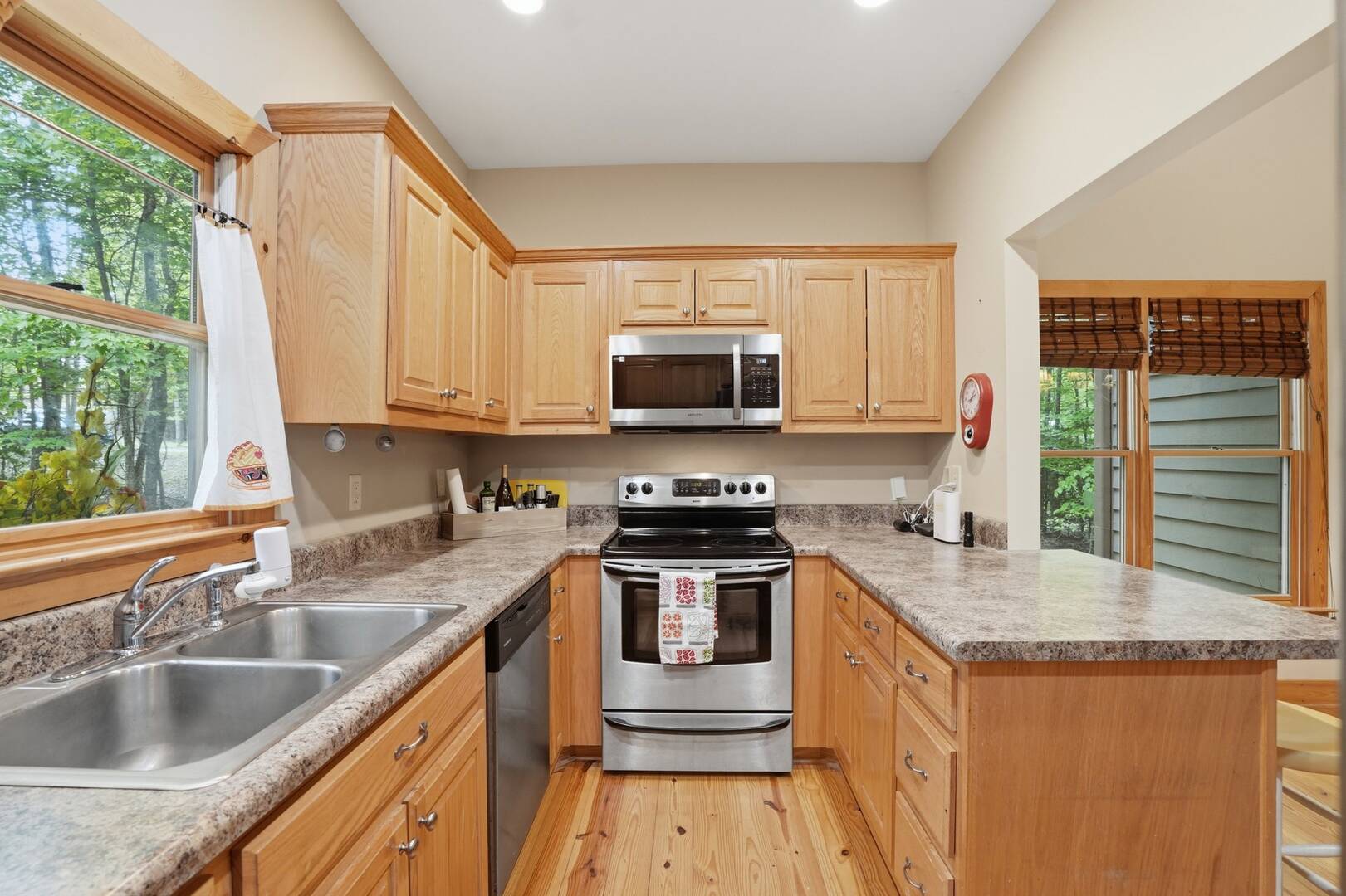 1060 Rocktree Rd. Dahlonega, GA 30533