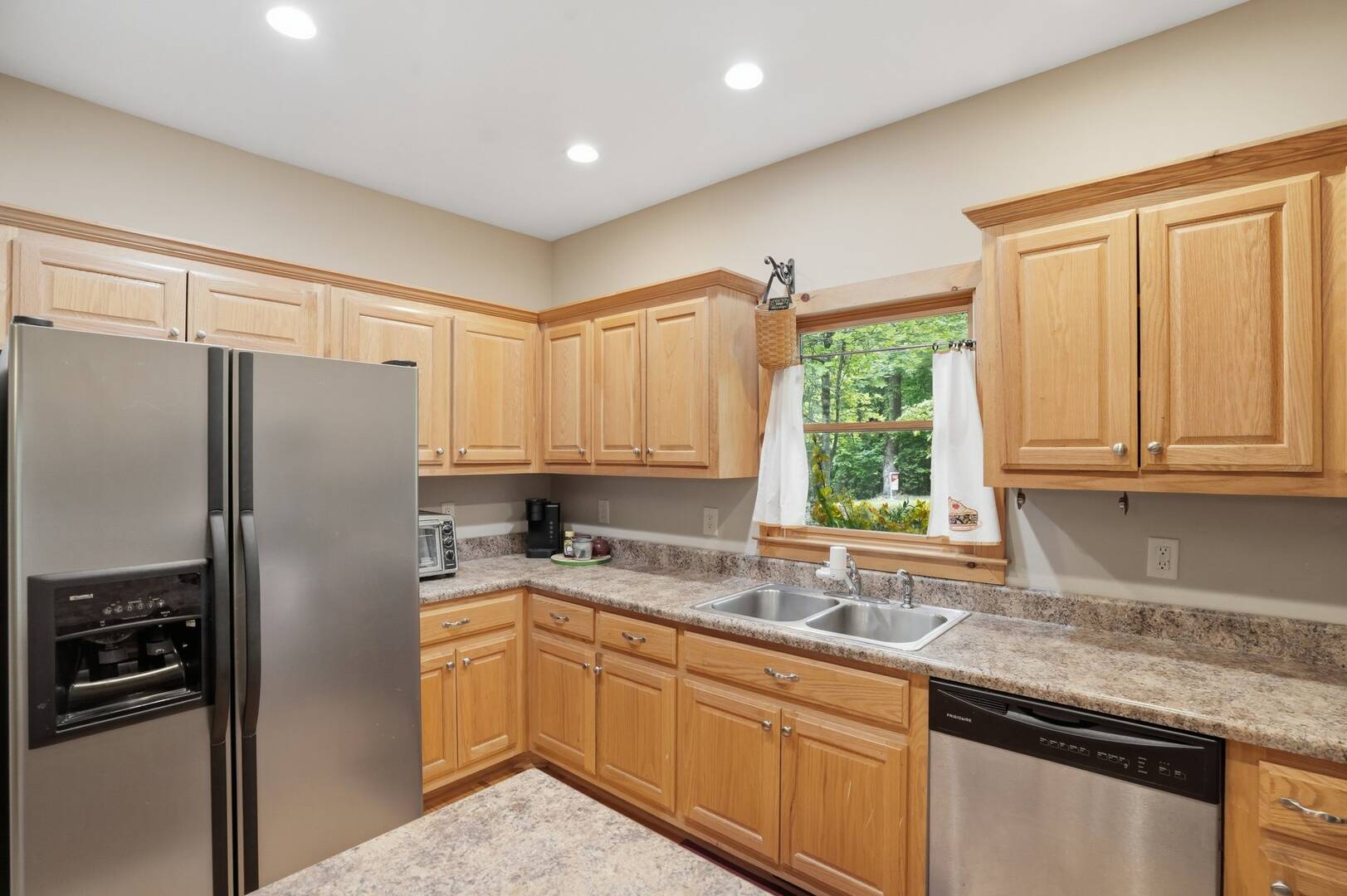 1060 Rocktree Rd. Dahlonega, GA 30533