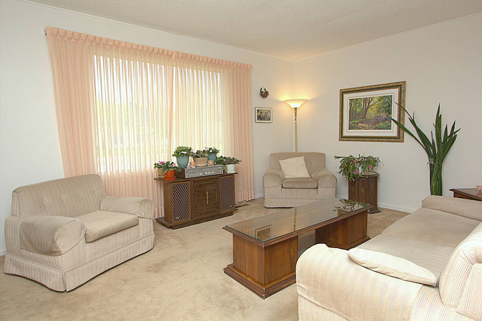 Brivity 406 Ferry Road Winnipeg, MB R3J1W4 Virtual Tour