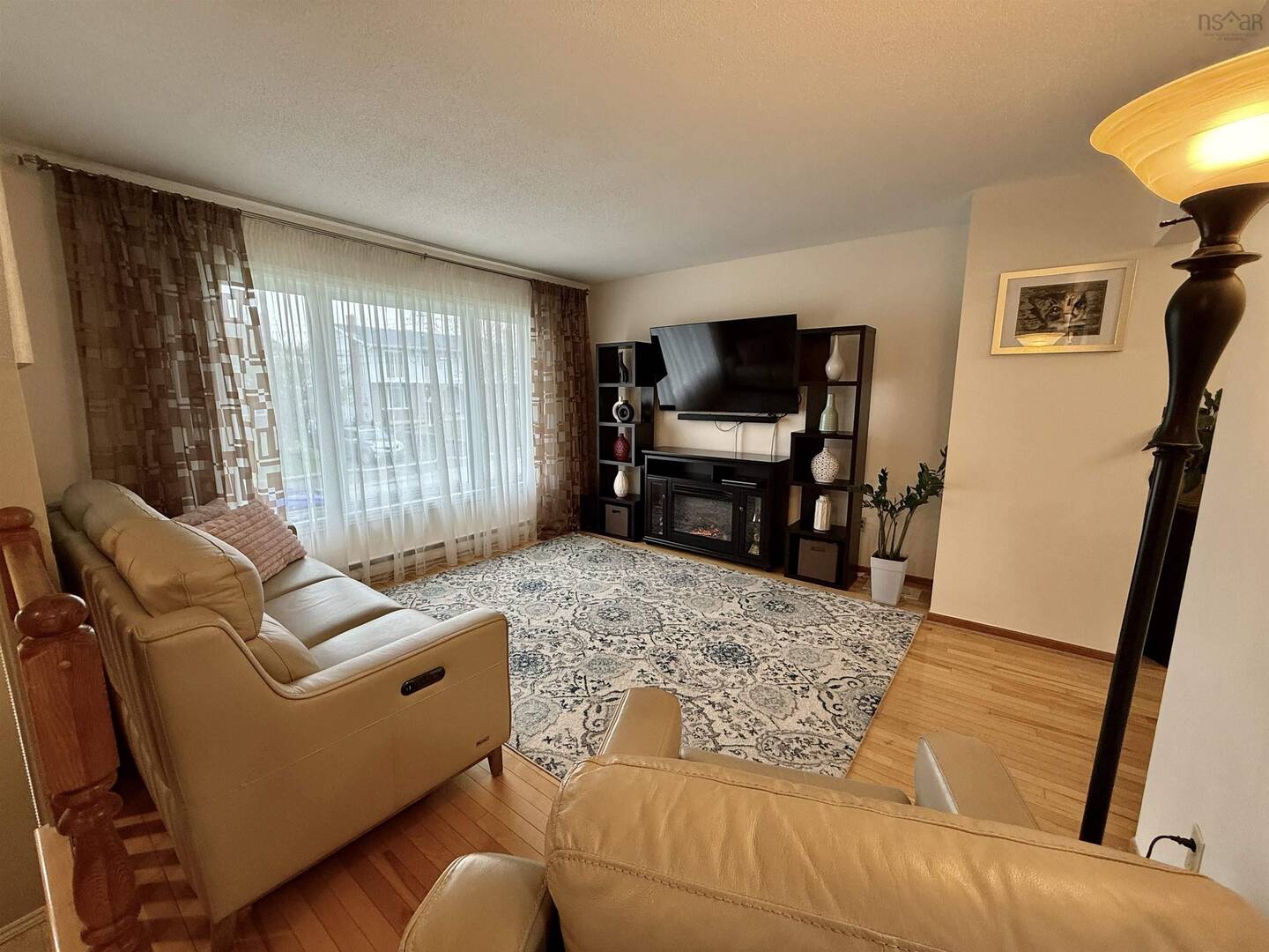 7 Venice Dartmouth, NS B2X3K2
