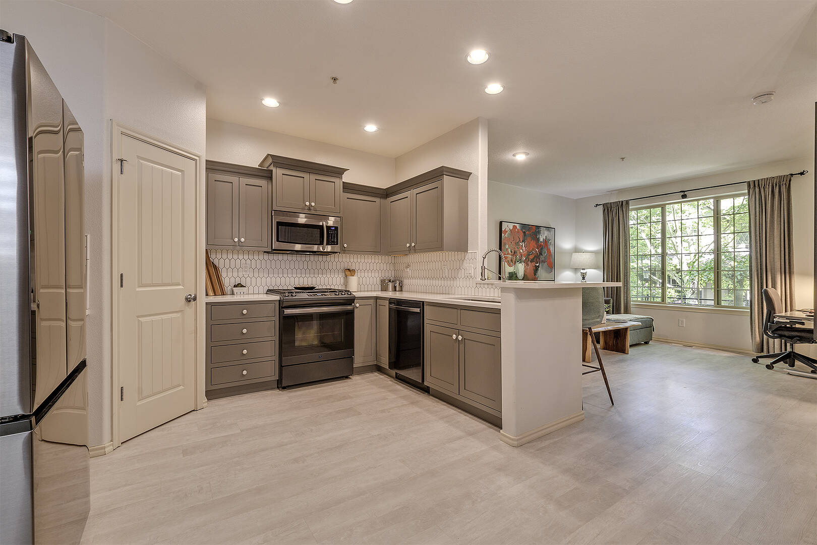 4839 NW Blandy Ter Portland, OR 97229