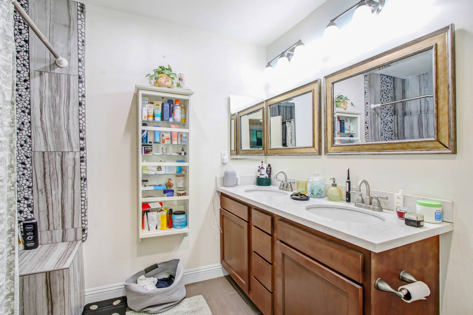 1580 Pelham Place Riverside, CA  92506