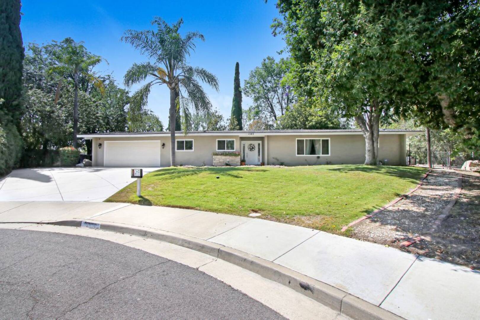 1580 Pelham Place Riverside, CA  92506