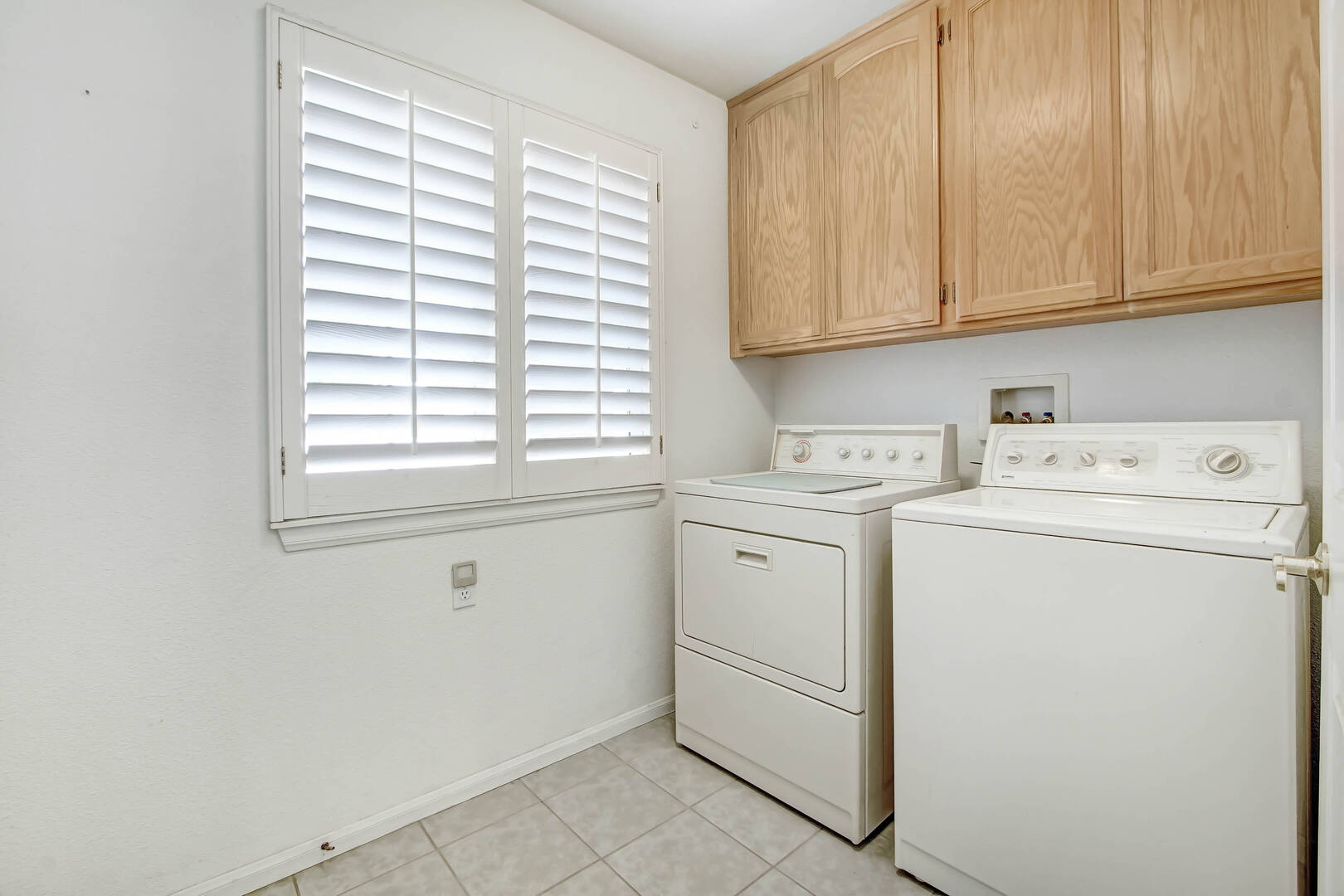 11949 Hawthorne Ave Hesperia, CA 92345