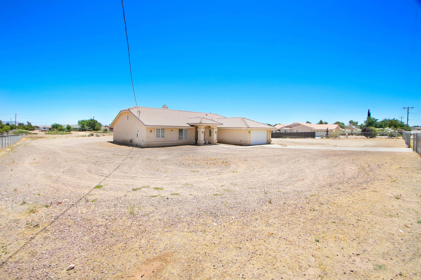 11949 Hawthorne Ave Hesperia, CA 92345