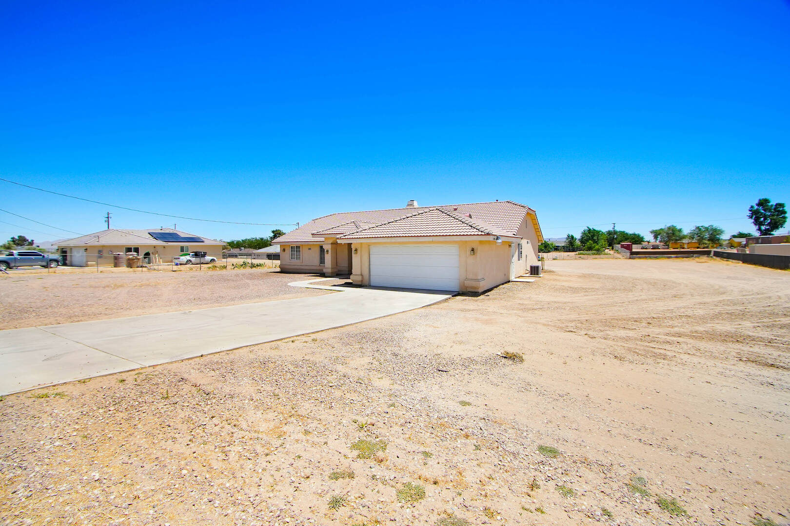 11949 Hawthorne Ave Hesperia, CA 92345