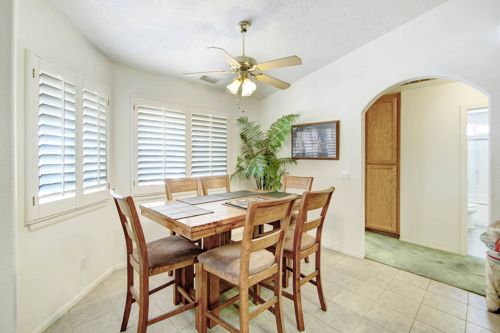 11949 Hawthorne Ave Hesperia, CA 92345