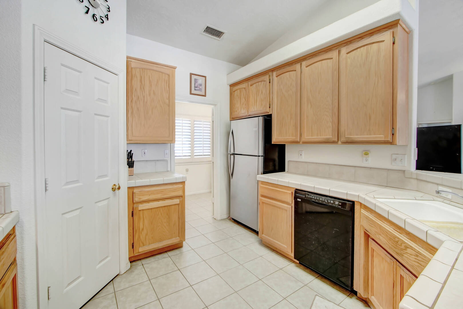 11949 Hawthorne Ave Hesperia, CA 92345