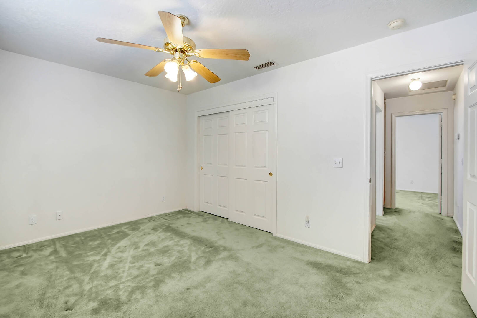 11949 Hawthorne Ave Hesperia, CA 92345