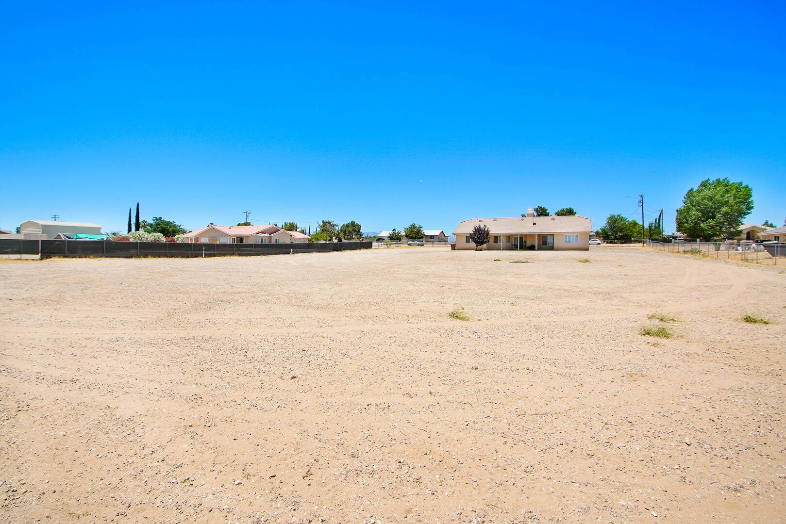 11949 Hawthorne Ave Hesperia, CA 92345