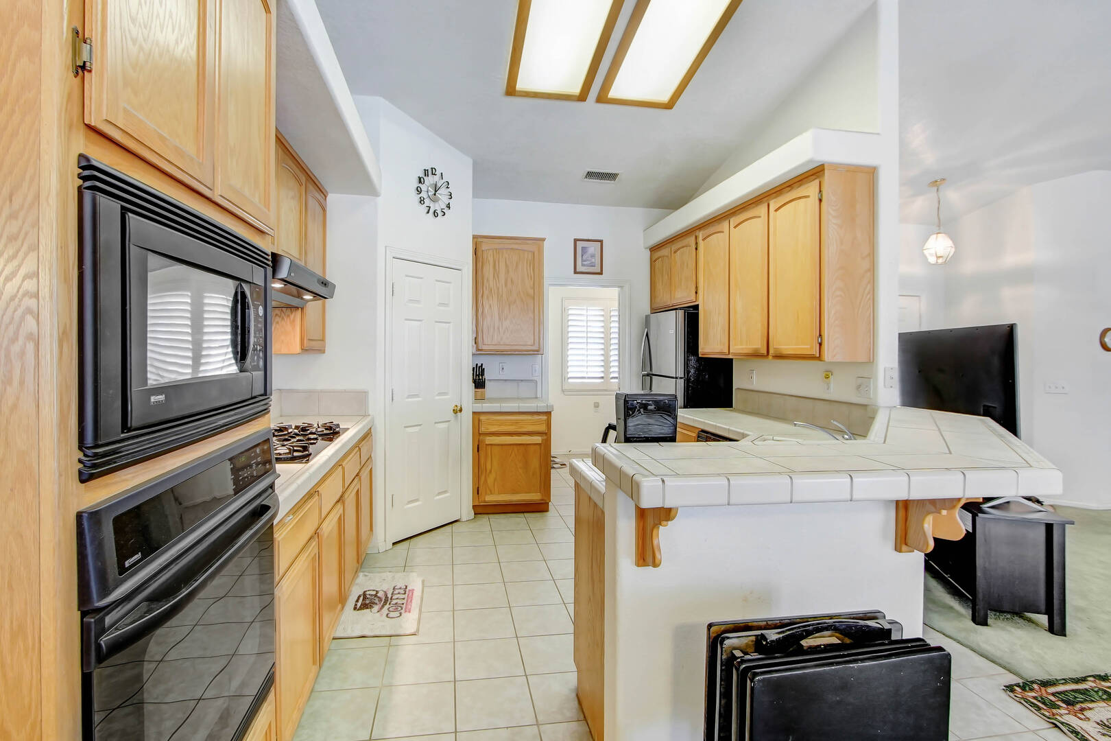 11949 Hawthorne Ave Hesperia, CA 92345