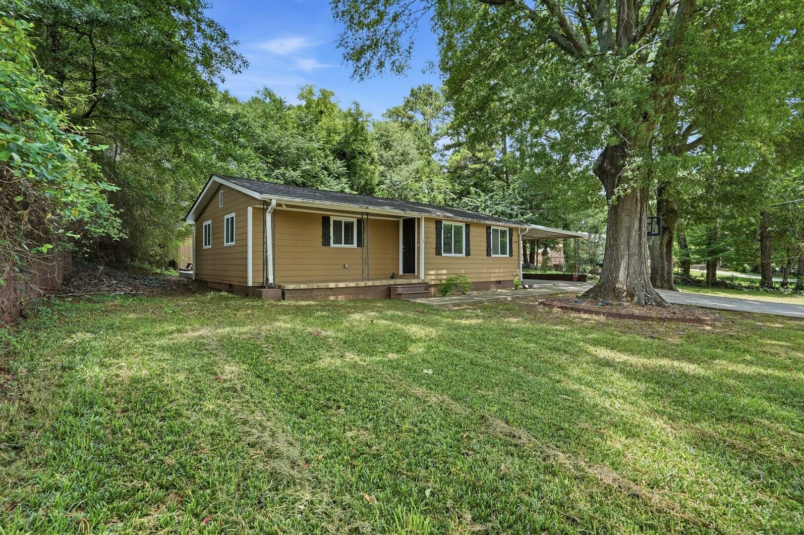 4130 McClure Drive Oakwood, GA 30566