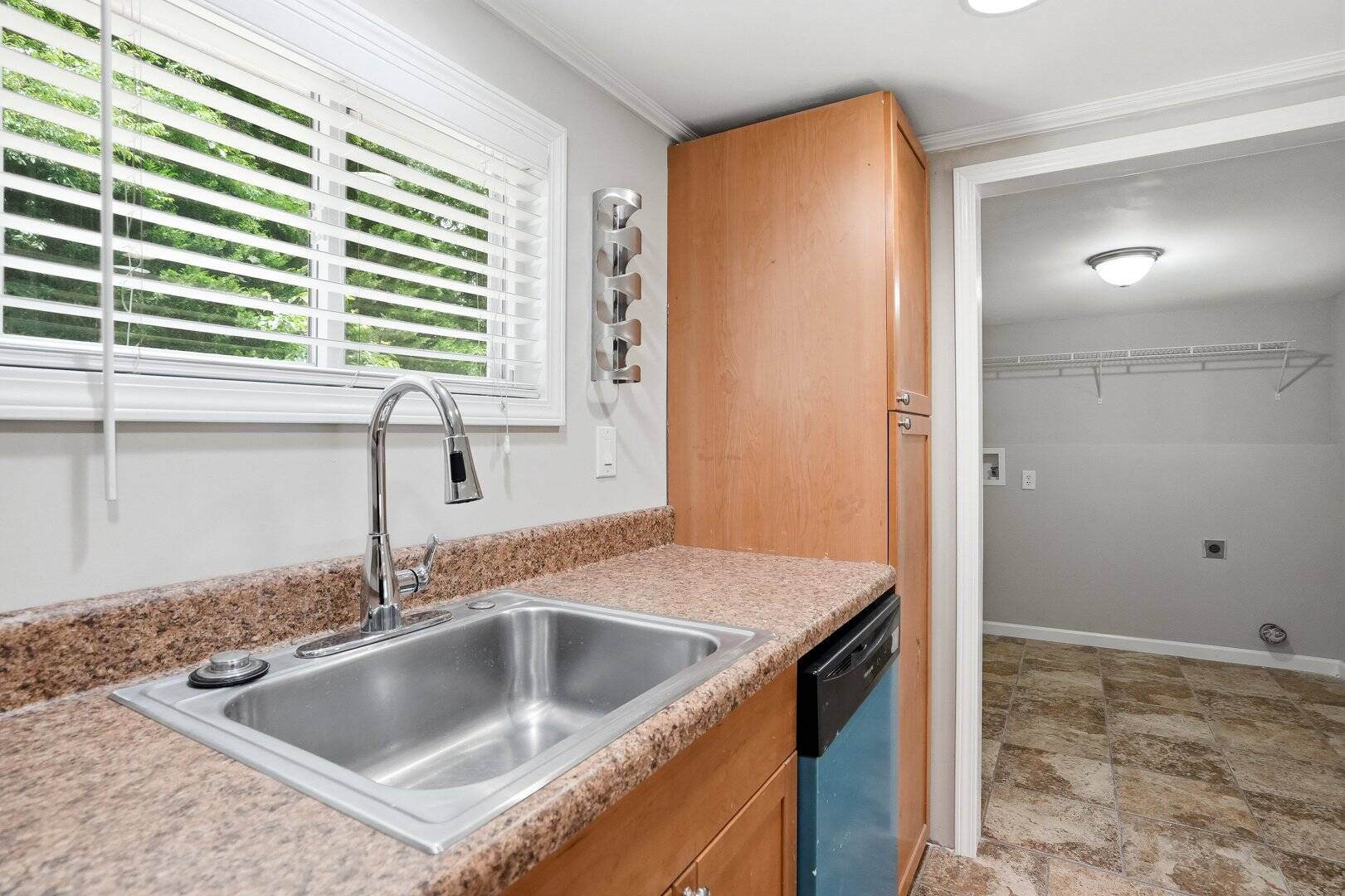 4130 McClure Drive Oakwood, GA 30566
