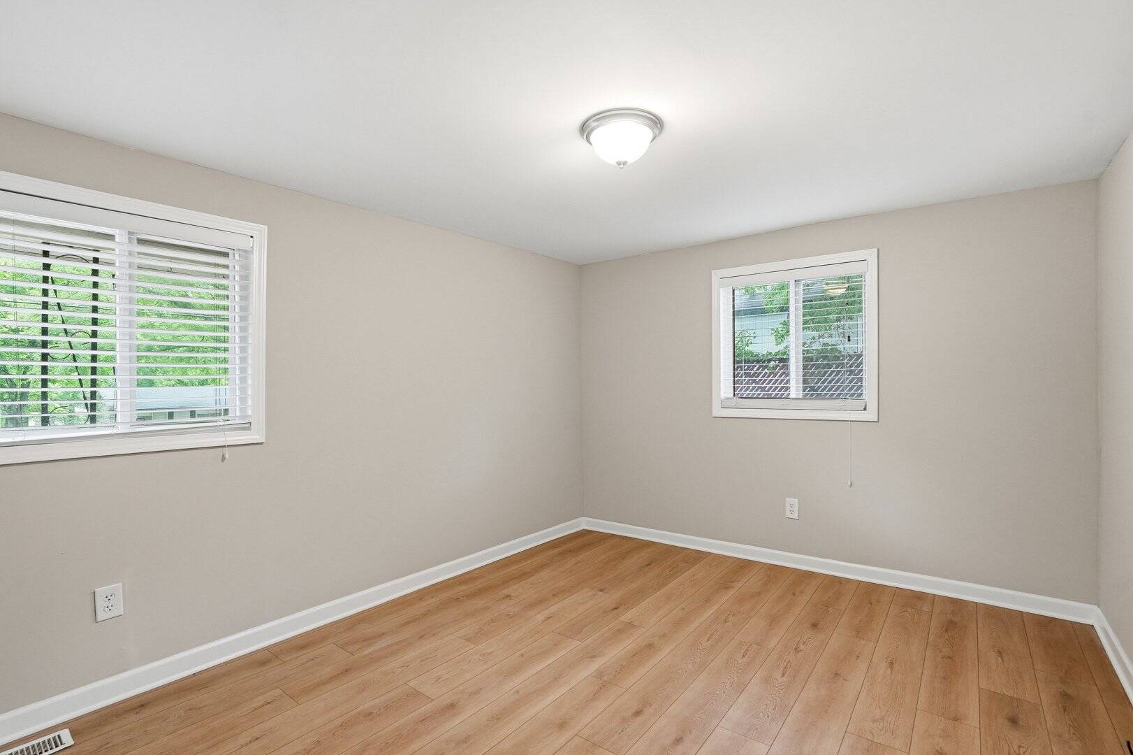 4130 McClure Drive Oakwood, GA 30566