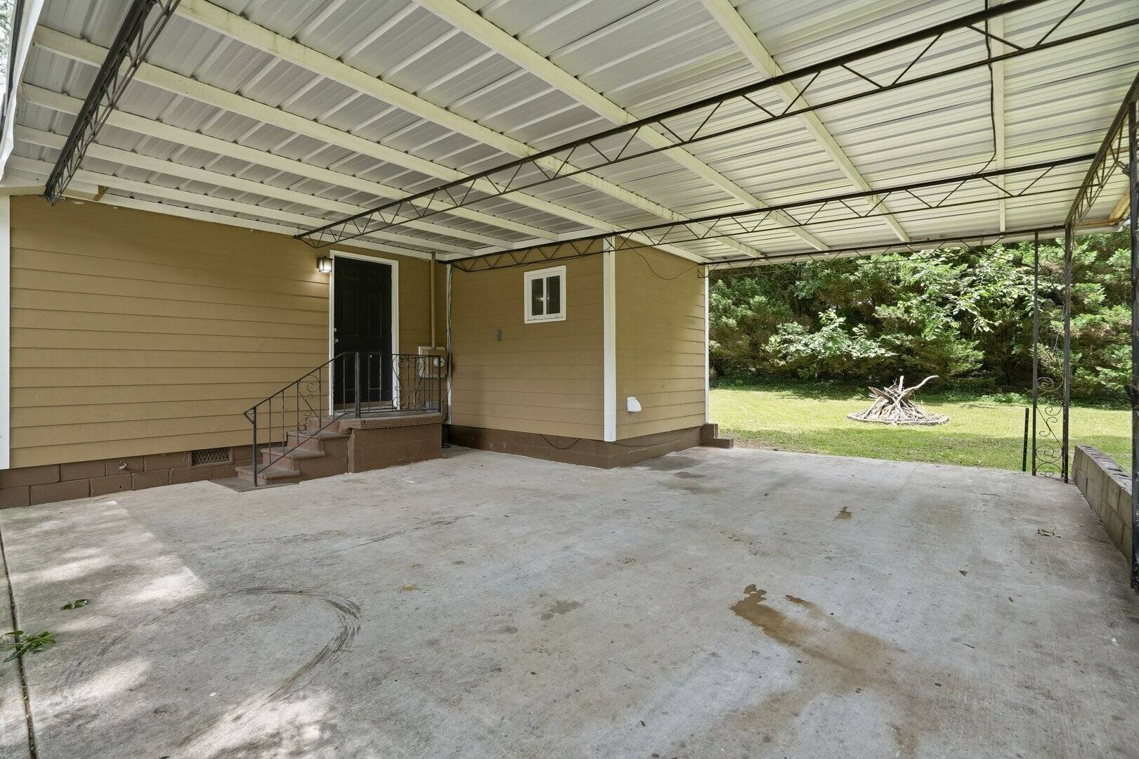 4130 McClure Drive Oakwood, GA 30566