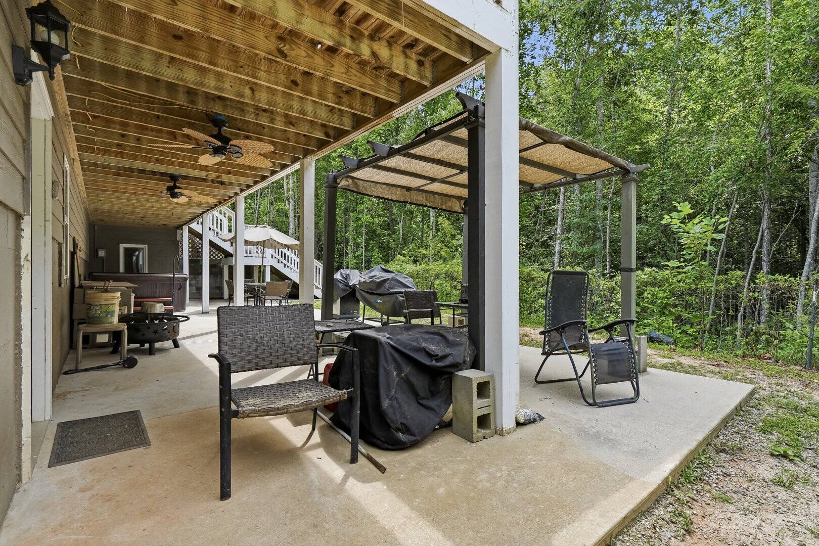 303 Salem Church Road Dawsonville, GA 30534