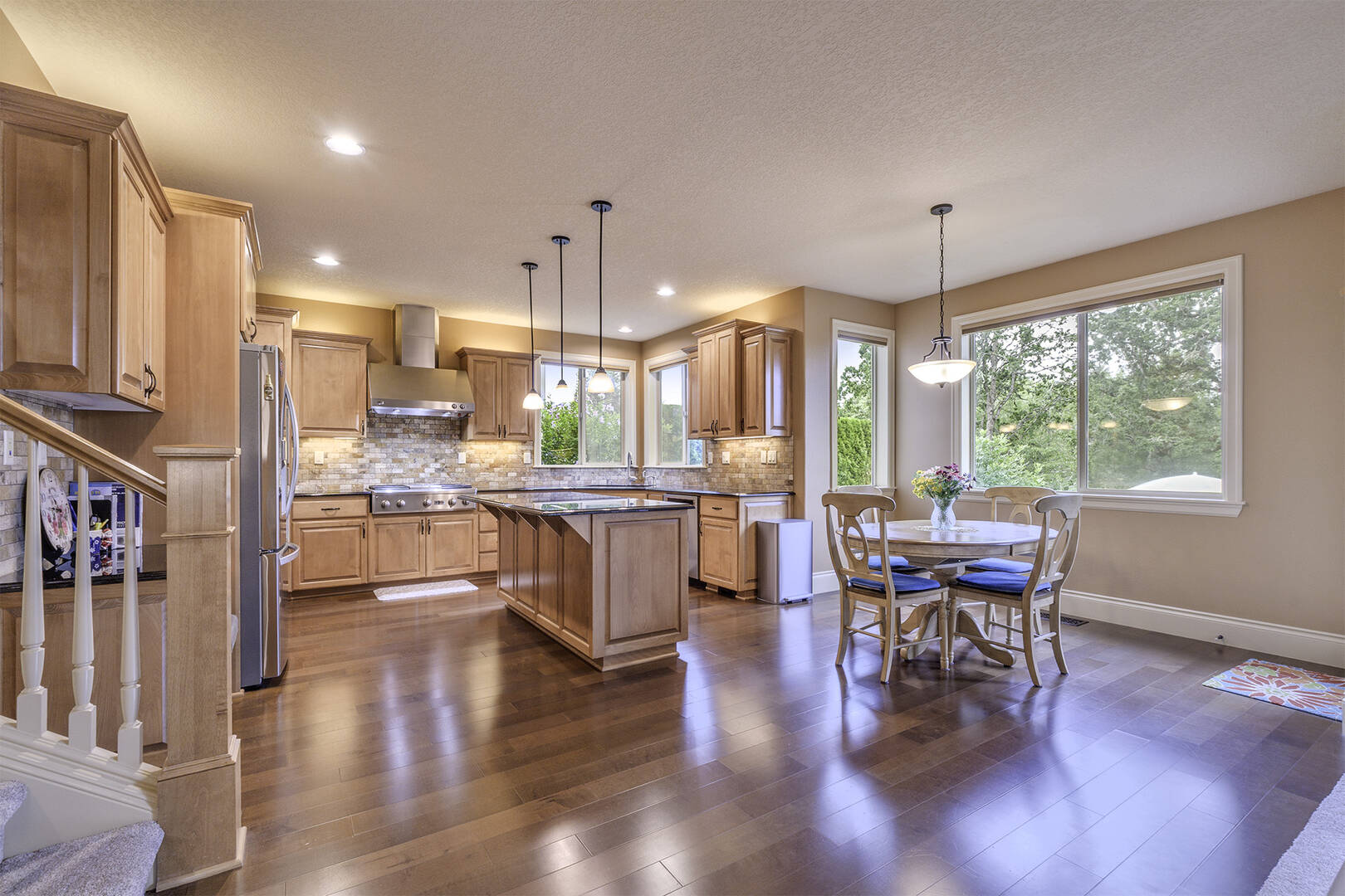 16726 NW Vetter Dr Portland, OR 97229