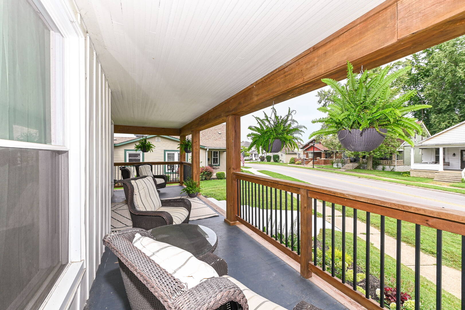 232 E State St Pendleton, IN 46064