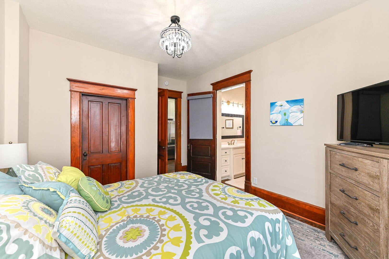 232 E State St Pendleton, IN 46064