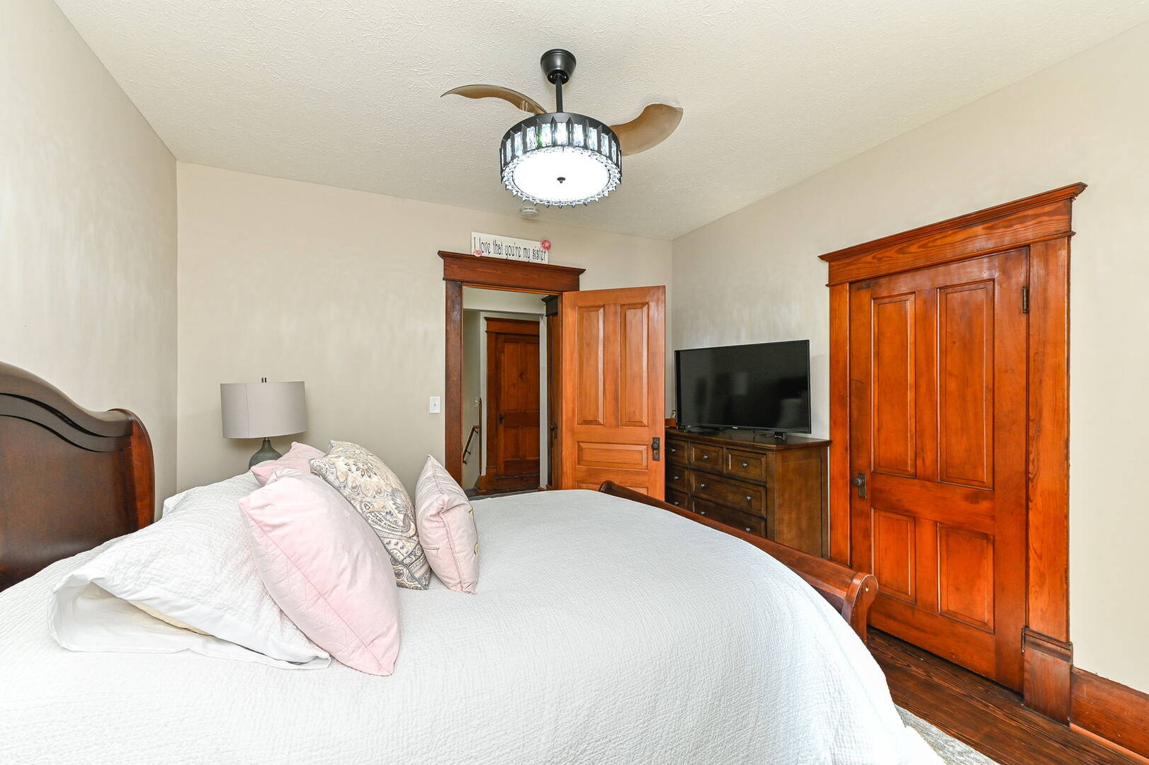 232 E State St Pendleton, IN 46064