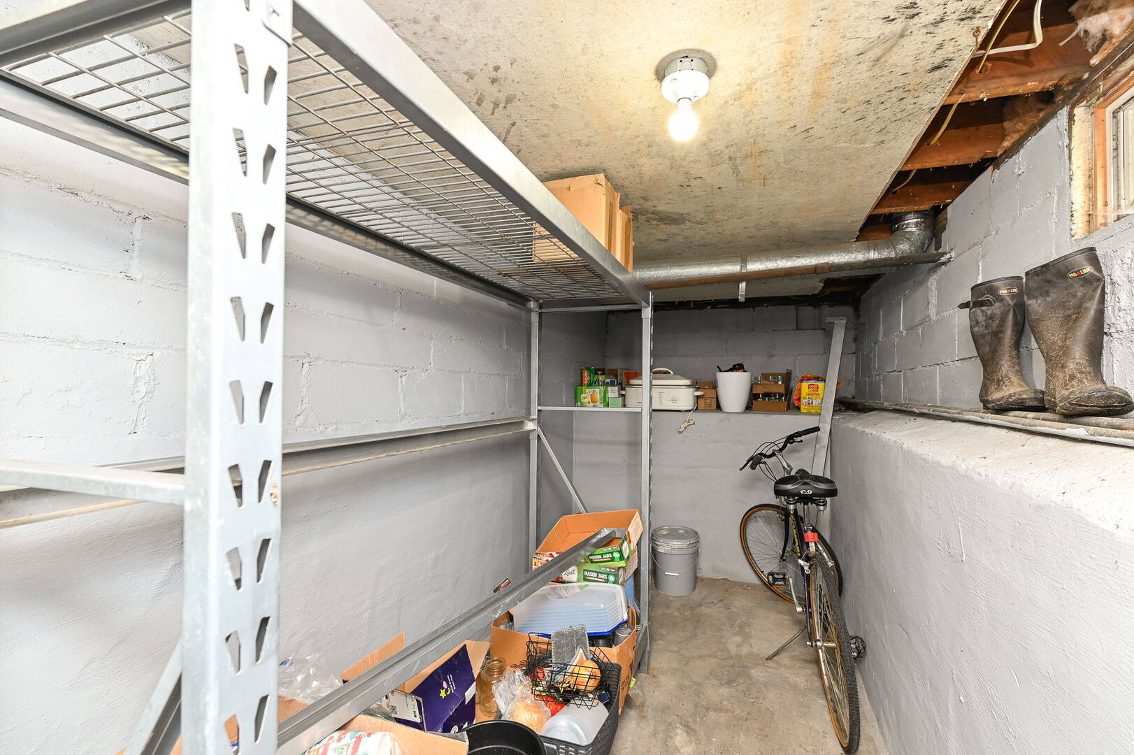 232 E State St Pendleton, IN 46064