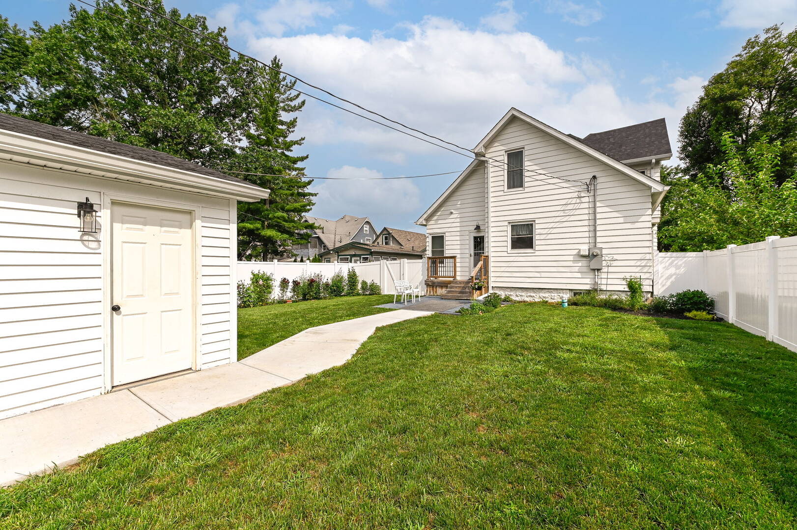 232 E State St Pendleton, IN 46064