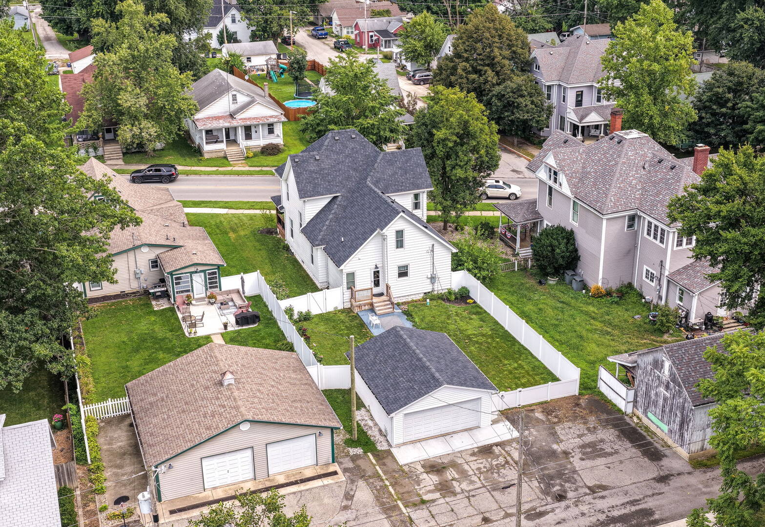 232 E State St Pendleton, IN 46064