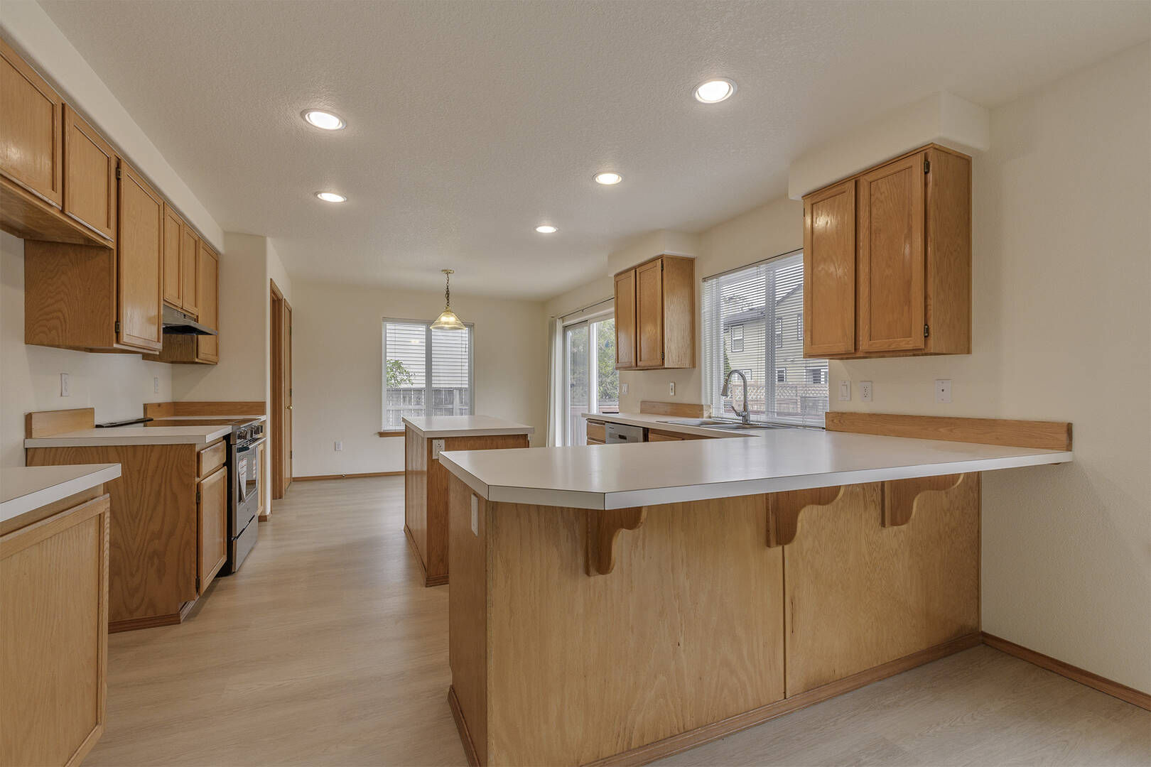 165 NE Cory St Hillsboro, OR 97124