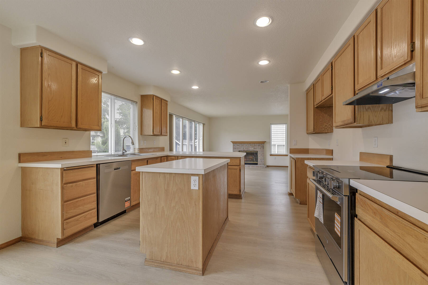 165 NE Cory St Hillsboro, OR 97124