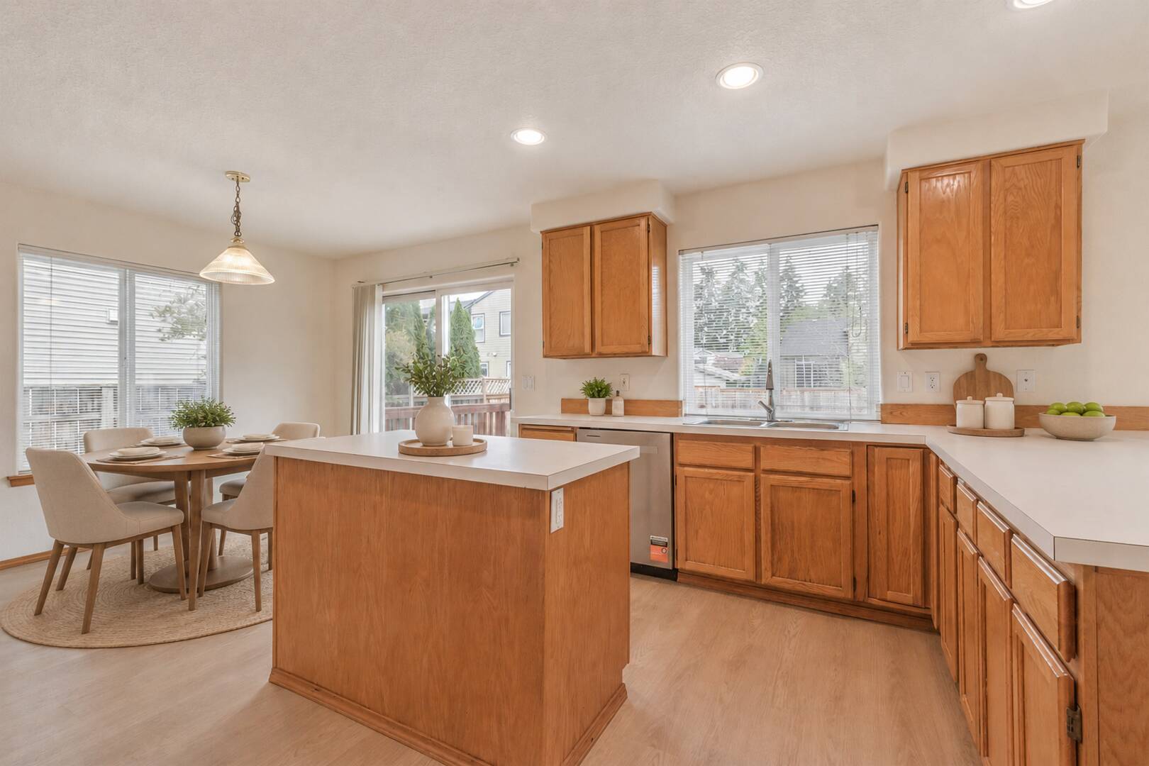 165 NE Cory St Hillsboro, OR 97124