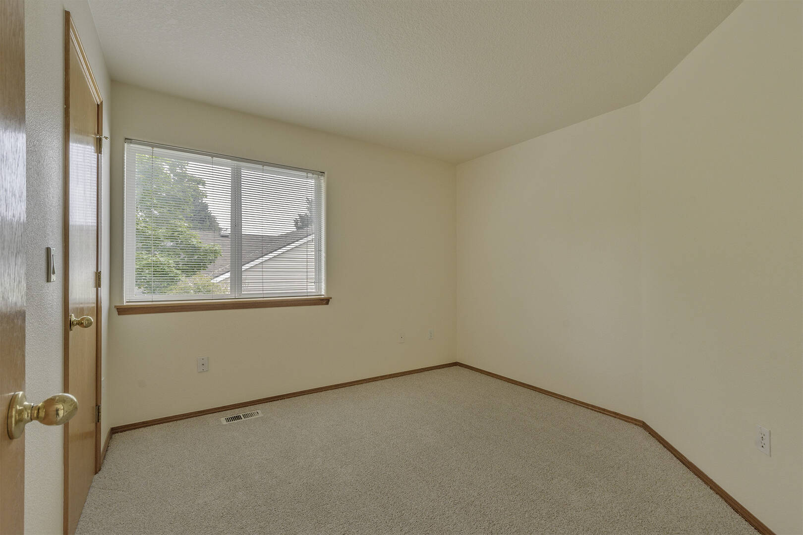 165 NE Cory St Hillsboro, OR 97124