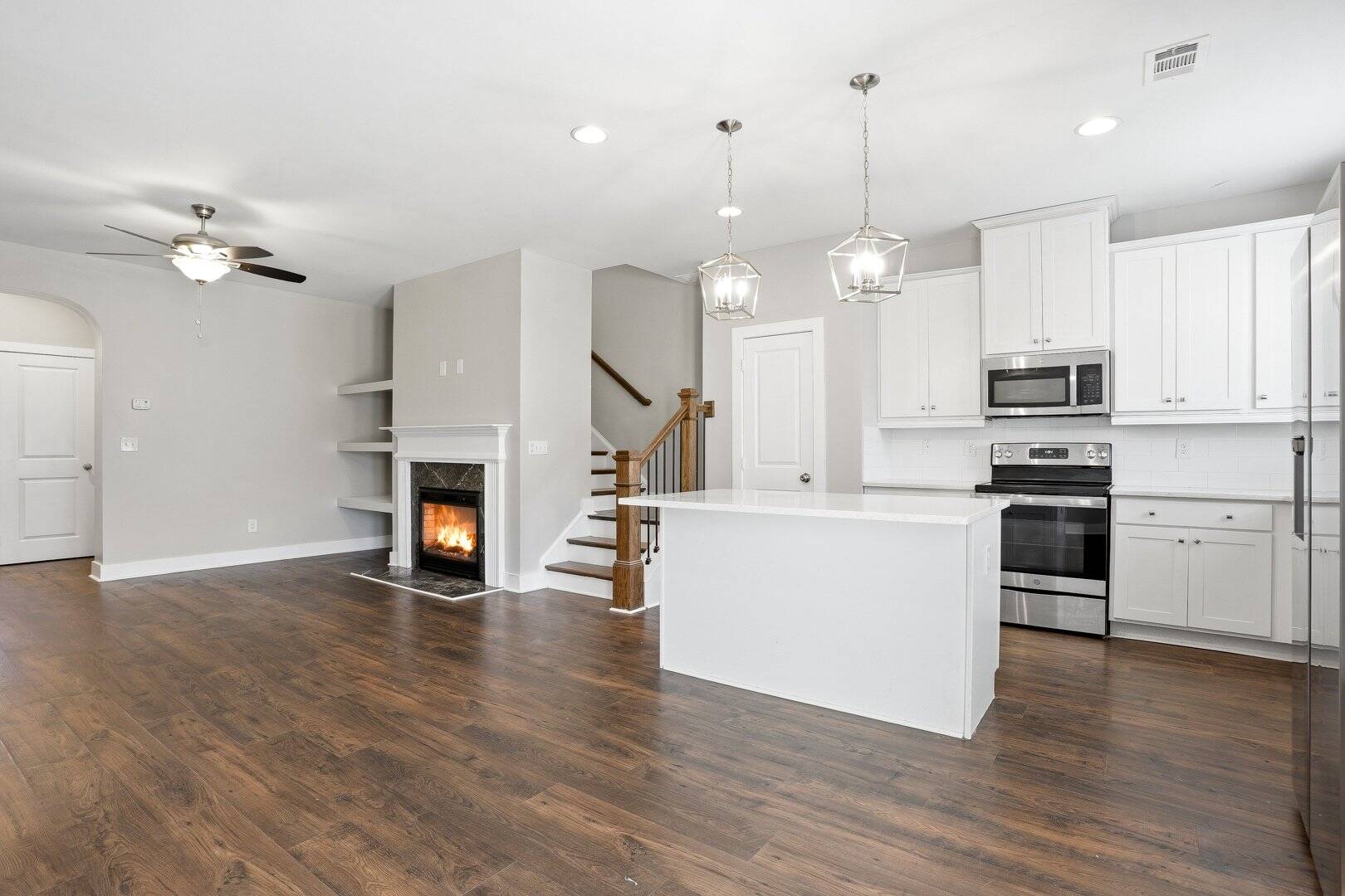 6449 Scudder Drive Lithonia, GA 