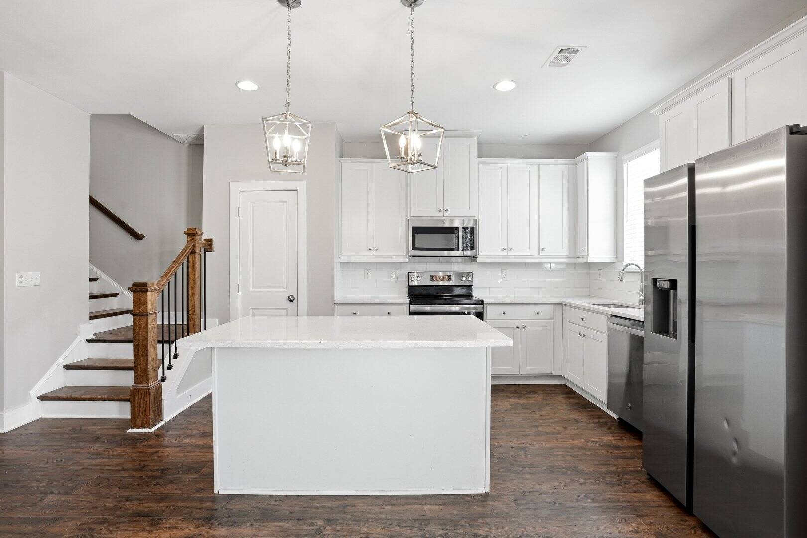 6449 Scudder Drive Lithonia, GA 