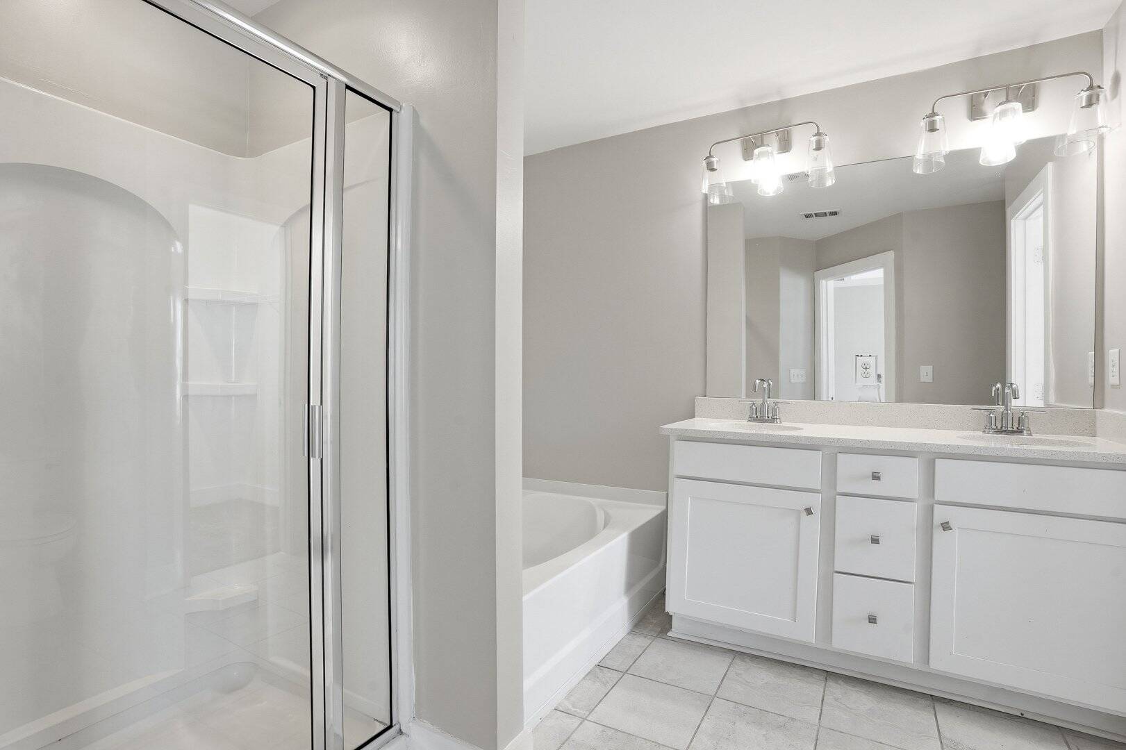 6449 Scudder Drive Lithonia, GA 